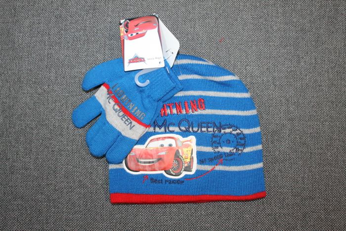 ensmble cars disney bonnet et gants bleu taille 52