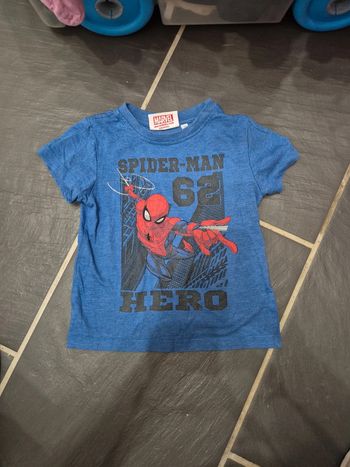 T shirt spiderman