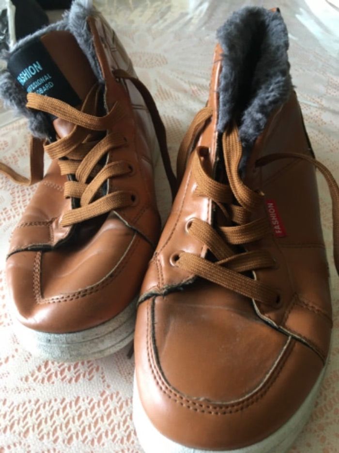 Chaussure montante fourrée en42