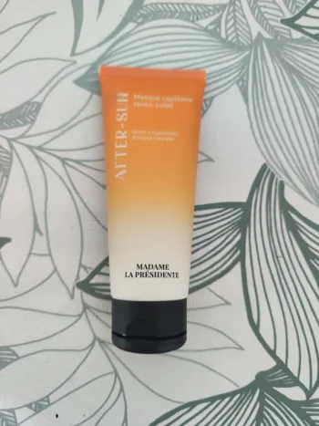 After sun masque capillaire apres soleil 75ml  valeur 10€ à utiliser 9 mois après ouverture