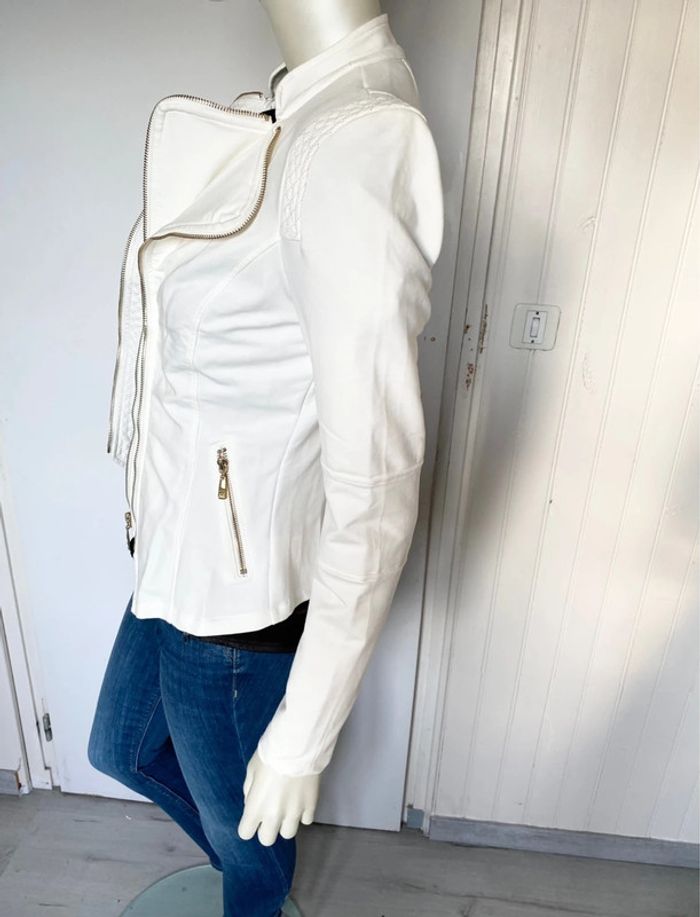 Veste style perfecto – Blanc cassé – Détails dorés – Taille 38/M – Excellent état - photo numéro 12