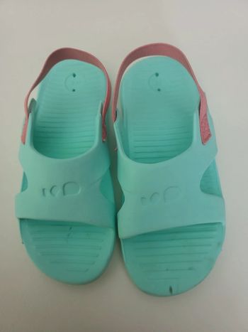 Claquettes plage/piscine fille 27/28 Nabaiji peu portées