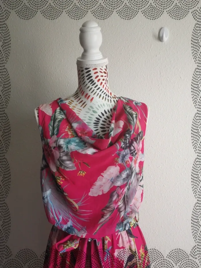 Robe Lola liza taille 42 - photo numéro 2
