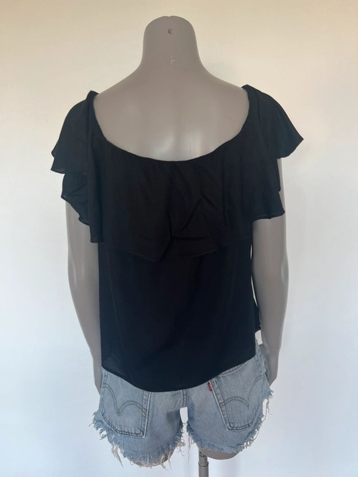 T-shirt noir Oysho col avec volants – taille S – épaules dénudées - photo numéro 6