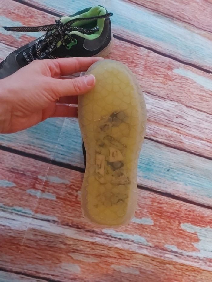 Chaussures 32/33 - photo numéro 2