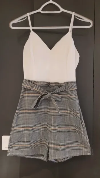 Combi short avec ceinture
