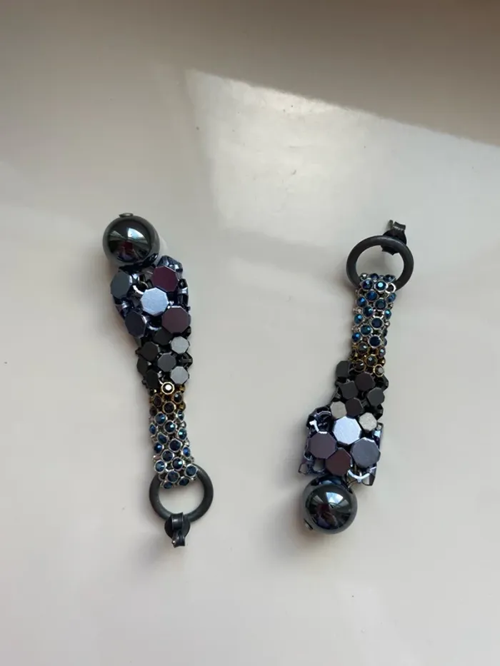 Boucles d’oreilles bleues à pierres - photo numéro 3