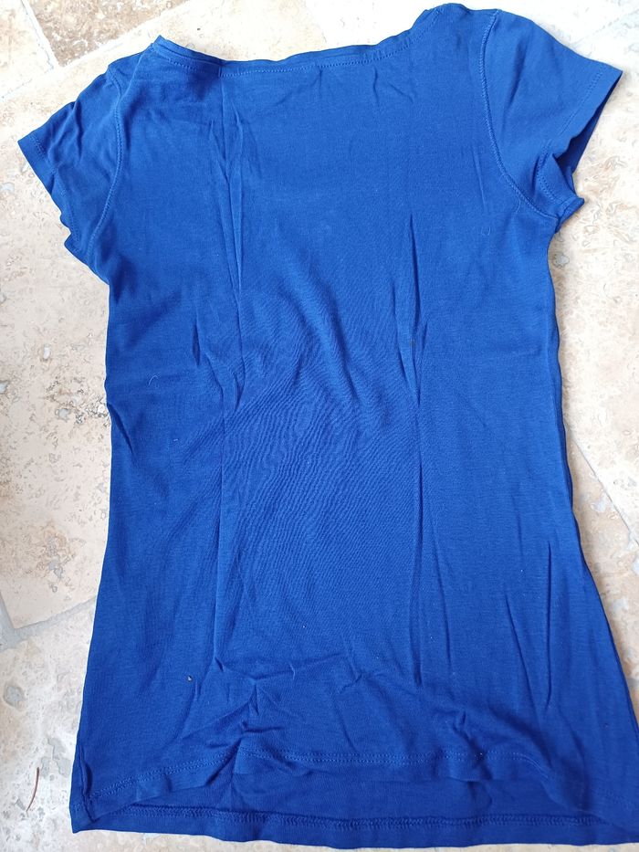 Tee-shirt taille 1 - photo numéro 3