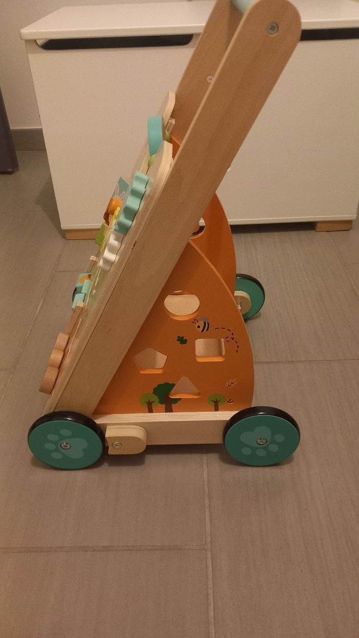 Trotteur en bois - photo numéro 2