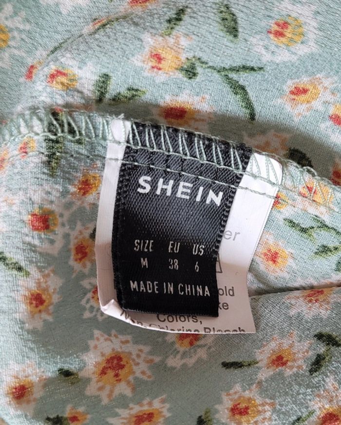 🌷 Magnifique blouse Shein🌷 Taille M - photo numéro 4