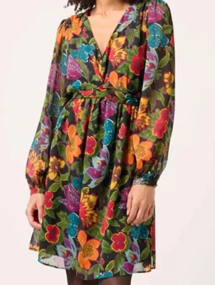 Robe manches longues à fleurs Naf Naf Taille S - photo numéro 4