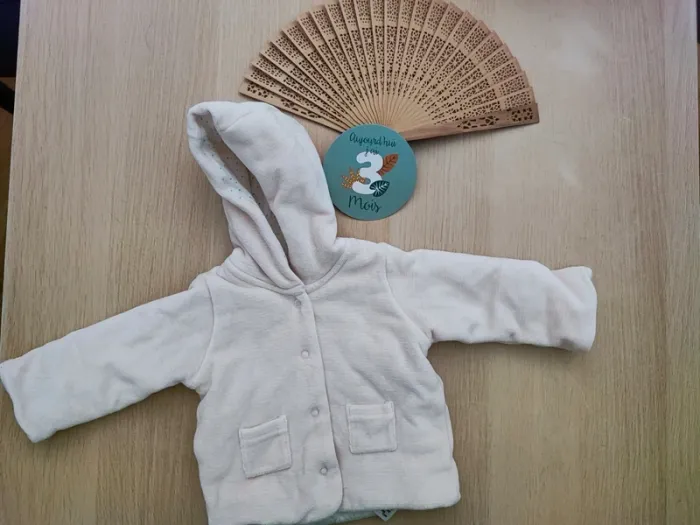 Veste chaude taille 3 mois