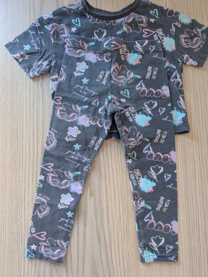 Ensemble crop top et legging Primark licorne - photo numéro 4