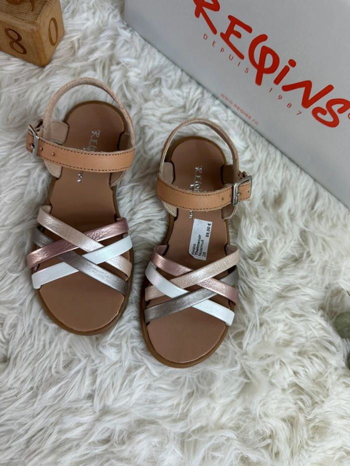 Paire de sandales Reqins taille 28 - photo numéro 2