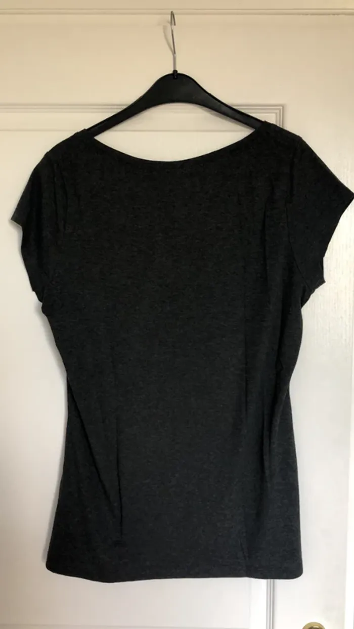 Tee-shirt - photo numéro 2
