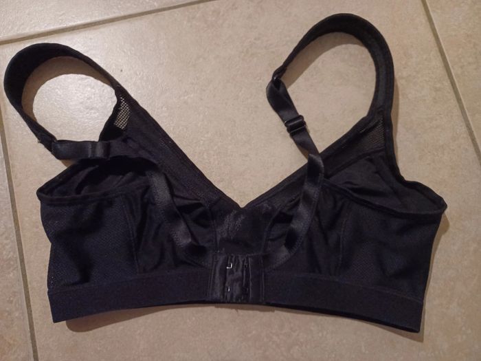 Soutien-gorge de sport taille Xs - photo numéro 2