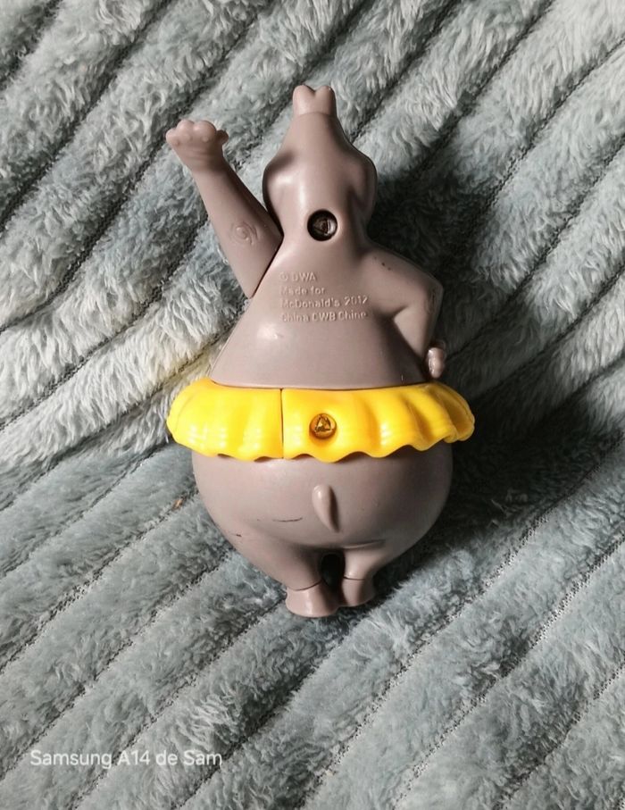 Figurine gloria Madagascar macdonald 2012 - photo numéro 2