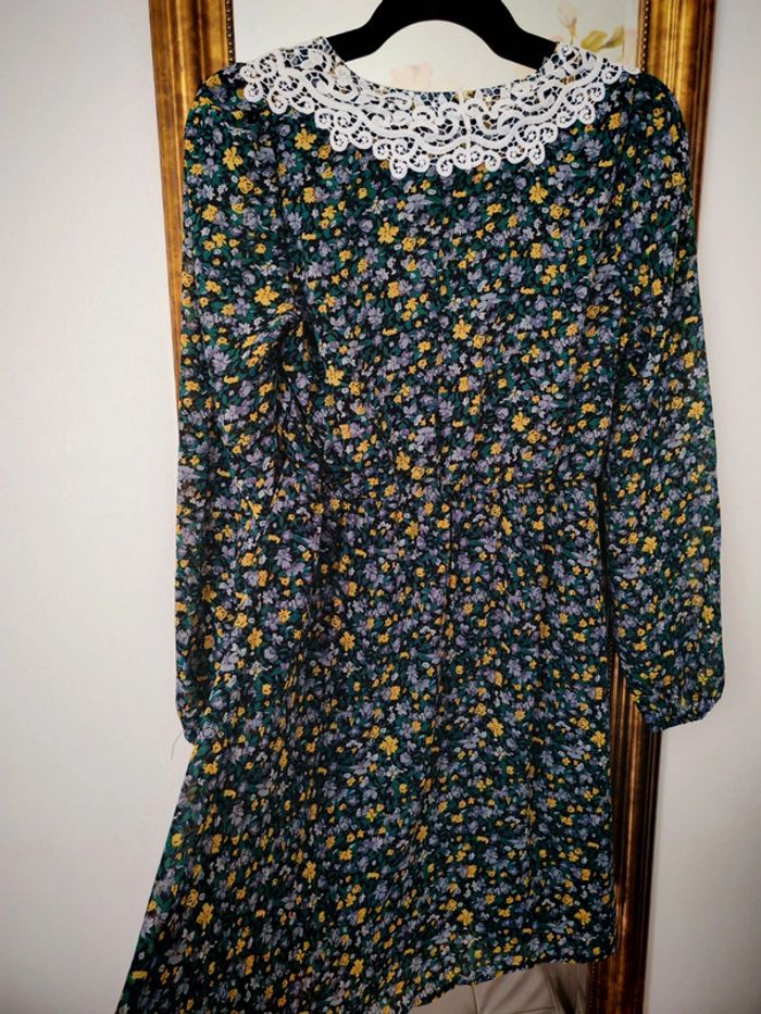 Robe Lilie rose neuve - photo numéro 7