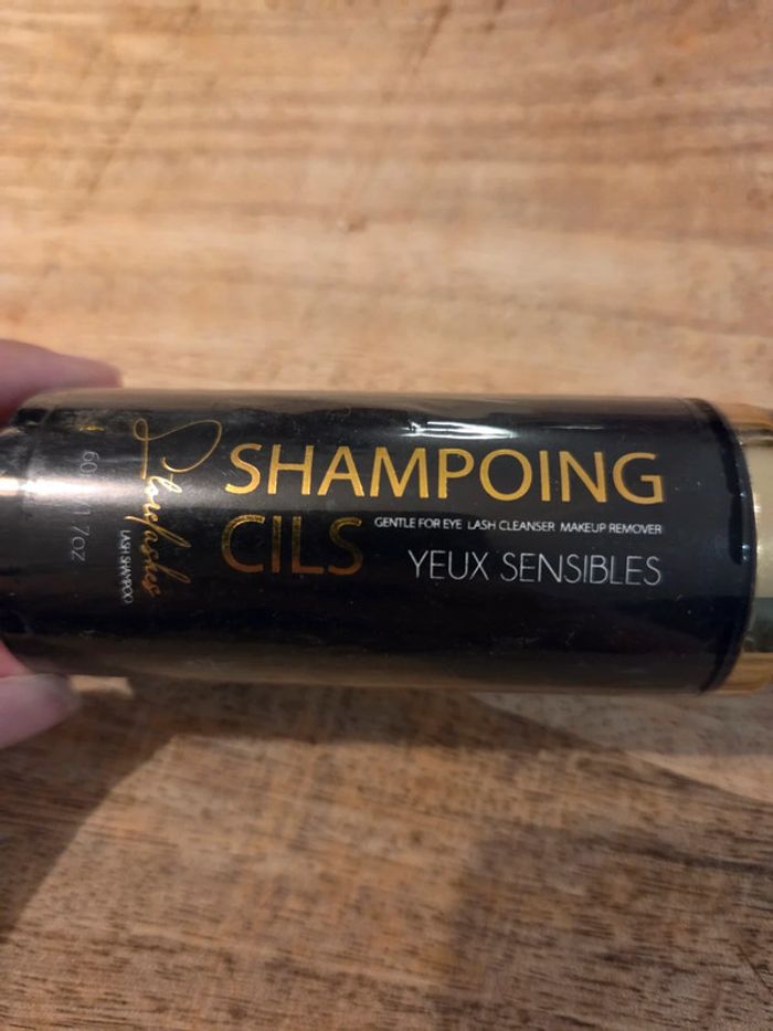 Shampooing pour cils yeux sensibles - photo numéro 2