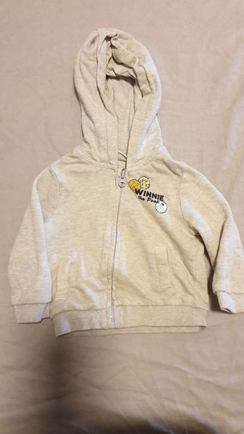 Pull à capuche bébé