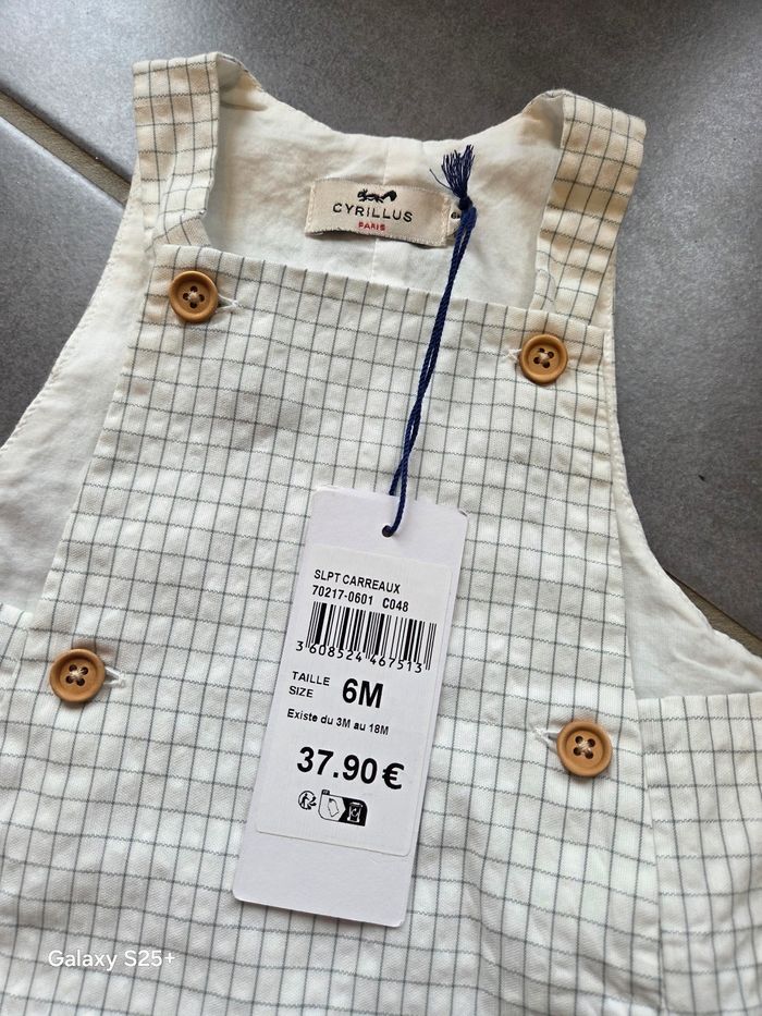 Salopette neuve - photo numéro 2