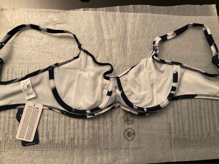 Haut maillot bleu et blanc Fantasie neuf - photo numéro 8