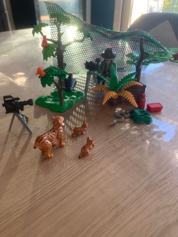 Playmobil set 5561 - Explorateur et famille de lynx