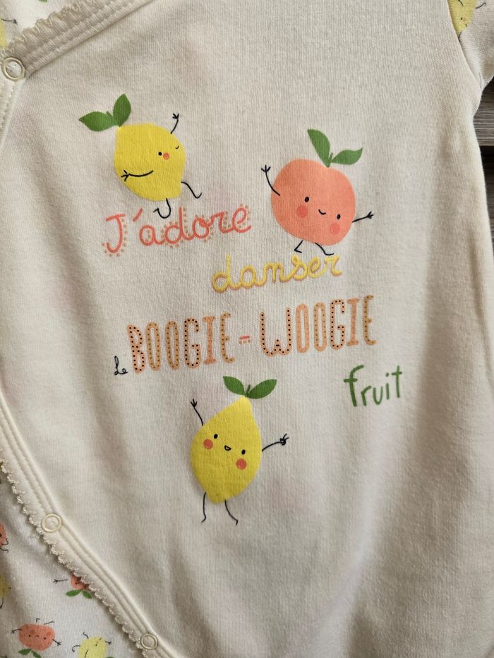 Vêtement Bébé - Barboteuse fruit - Petit Béguin- 9 mois 74 cm - photo numéro 3
