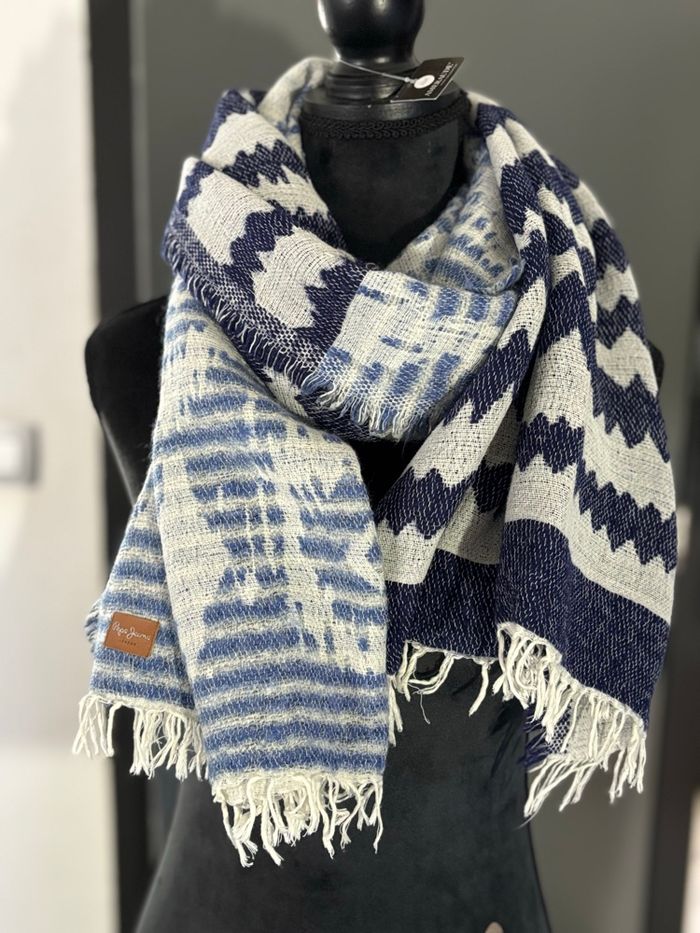 Écharpe pépé jeans - photo numéro 4