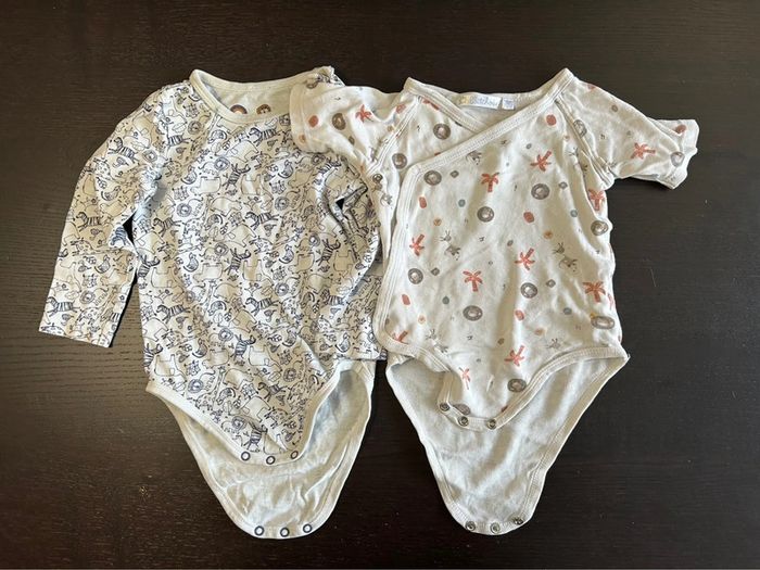 Lot de 12 bodies taille 9 mois - photo numéro 6