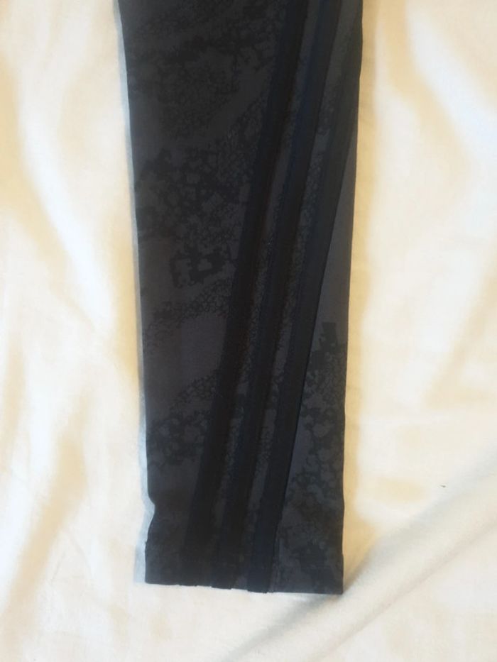 Comme neuf leggings sport marque Adidas taille XS - photo numéro 2