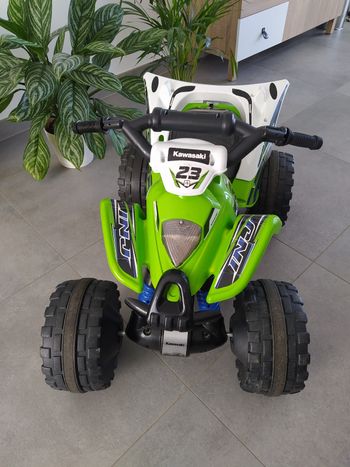 Quad Kawasaki électrique 12 v