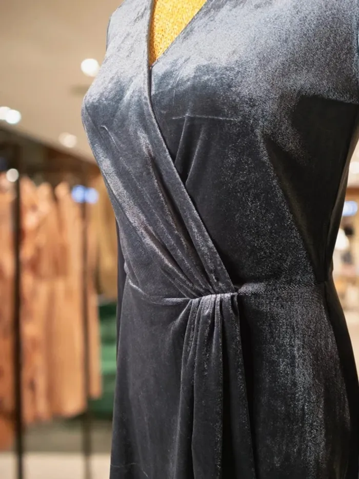 Robe WithBlack Neuve - photo numéro 3