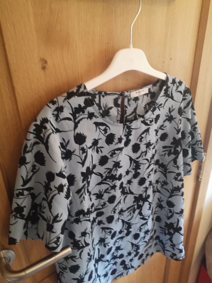 T-shirt Pieces en bleu clair et noir S - photo numéro 2