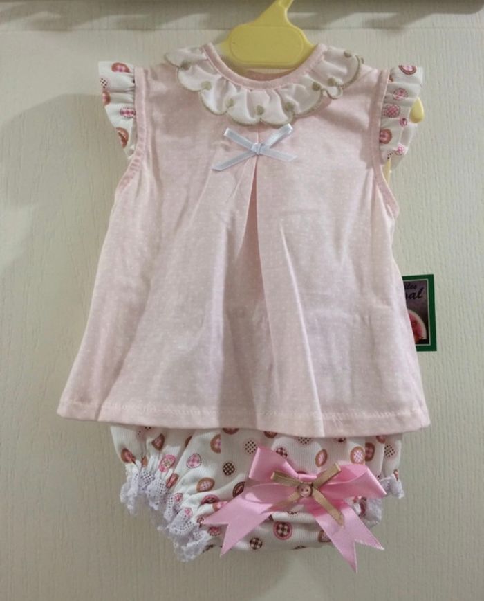 Ensemble, bébé fille, 6 mois