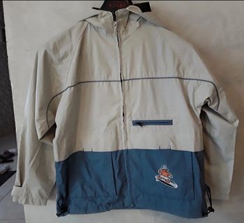 Blouson été couleur beige et bleu