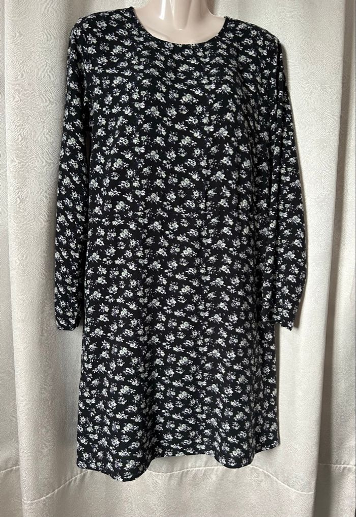 Robe noir fleuri vert d’eau et blanc 40 H&M - photo numéro 1