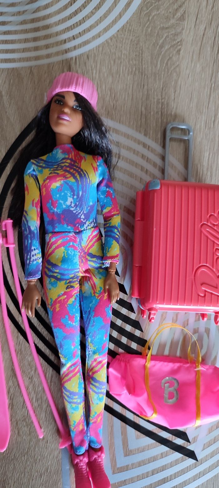 Poupée barbie skieuse - photo numéro 3
