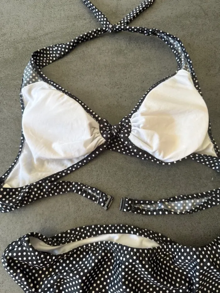 Maillot de bain 2 pièces N&B avec paréo - taille L - photo numéro 4