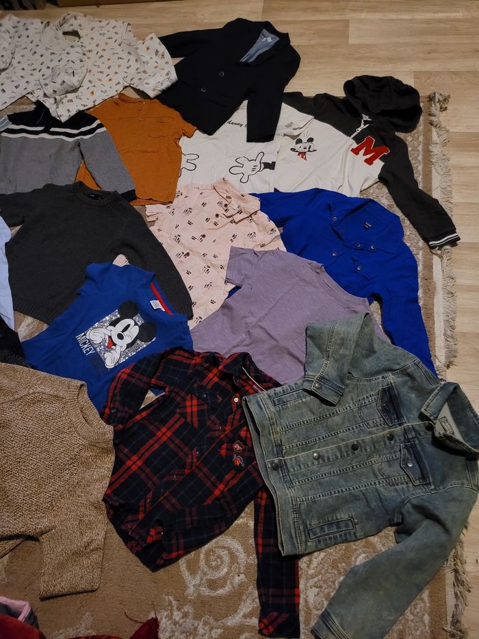 Lot vêtements 5 ans - photo numéro 2