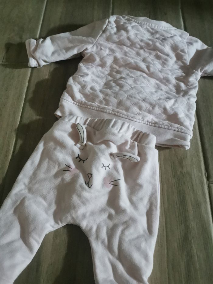 Ensemble 1 mois - photo numéro 2