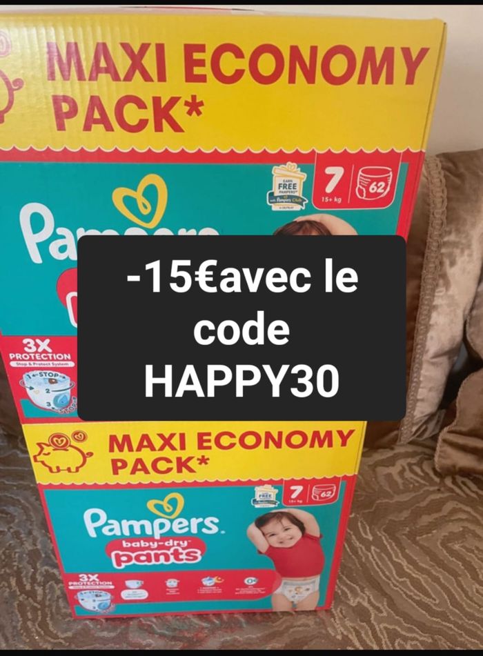 Deux cartons couche Pampers maxi economy taille 7 culotte