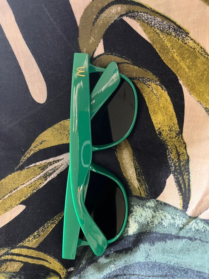 Lunette solaire neuve - photo numéro 4
