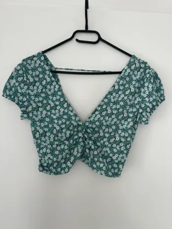 Haut fleuri Bershka