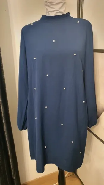 Robe perlée