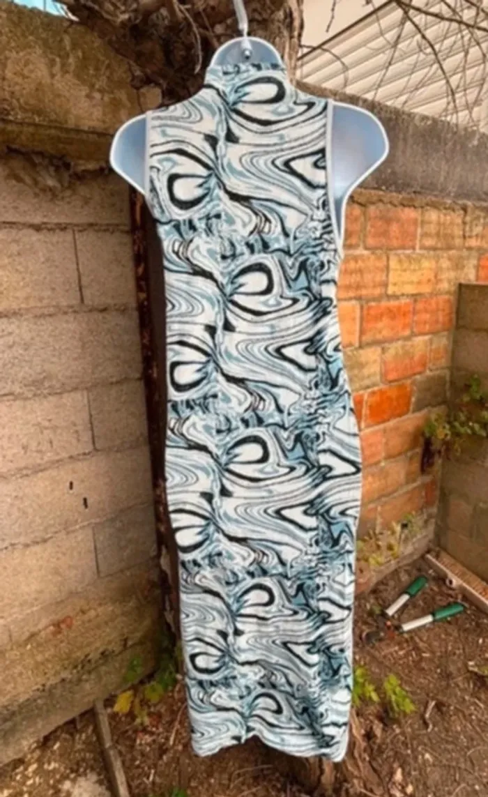 Robe Zara - Taille xS - Neuf - photo numéro 3