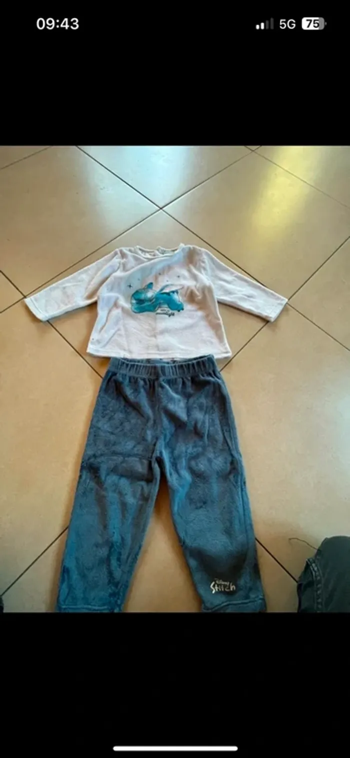 Pyjama 2 pièces stitch taille 81 cm