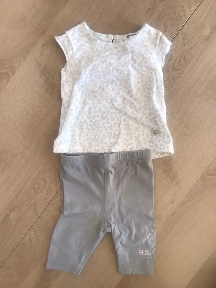 Ensemble t-shirt manches courtes et leggings