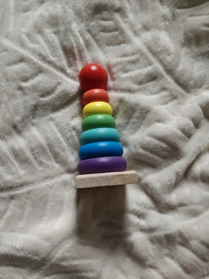 Jeu à empiler en bois type montessori