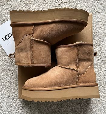 Bottines UGG Classic Mini Platform - Taille 37 - Neuves
